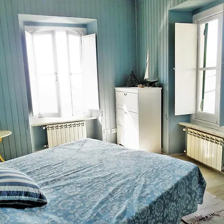 Villa House In Punta Chiappa Camogli